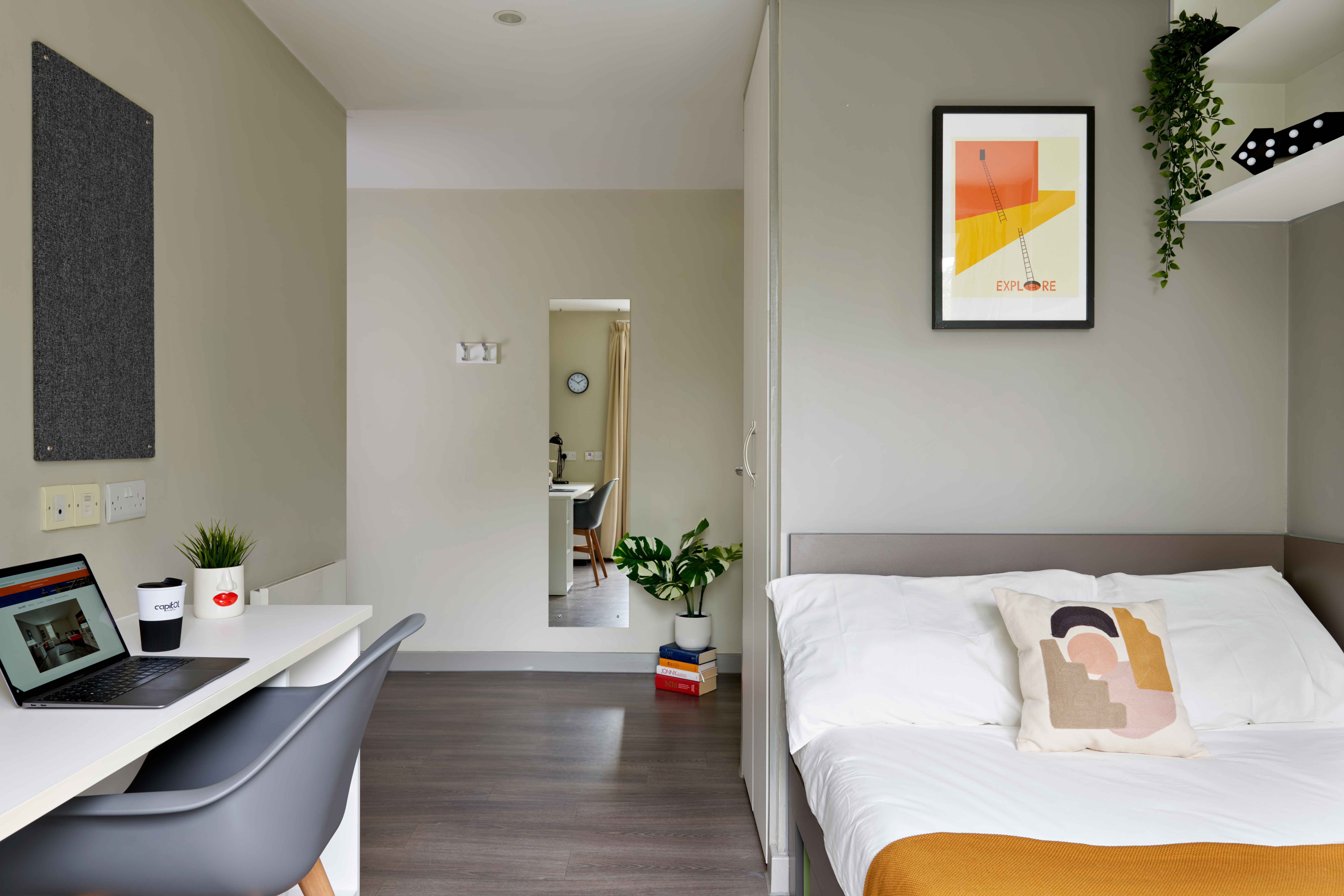 Bronze Plus Ensuite - Single Occupancy