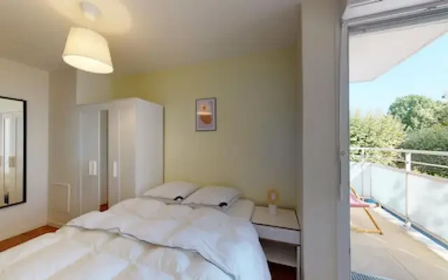 Very cool double bedroom in Rosny-sous-Bois 0