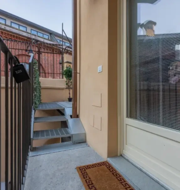 studio near Via Borgo Dora