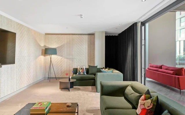 LH-East Village — Hightail Point - London student accommodation