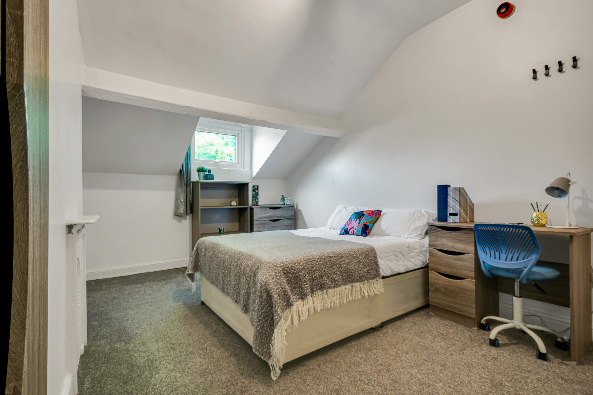 2 Winstanley Terrace