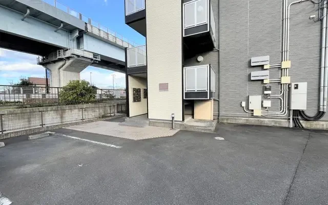 レオパレス向田 2
