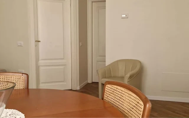 Bilocale in Via Giuseppe Massarenti a Bologna 4