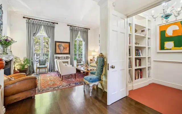 Montpelier Square, Knightsbridge, London, SW7 1JT 2