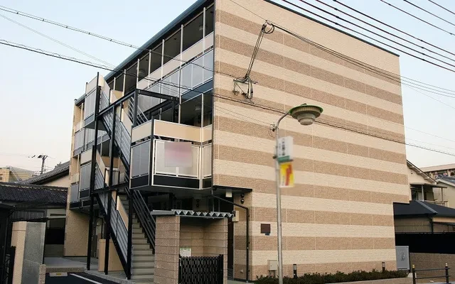 レオパレスプリウス　アン 0