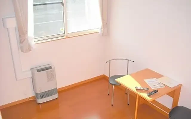 レオパレス茜 2