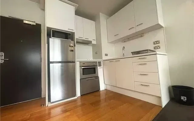 16 Gore Street 2