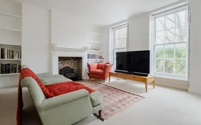 Colebrooke Row, London, N1 8AF 0
