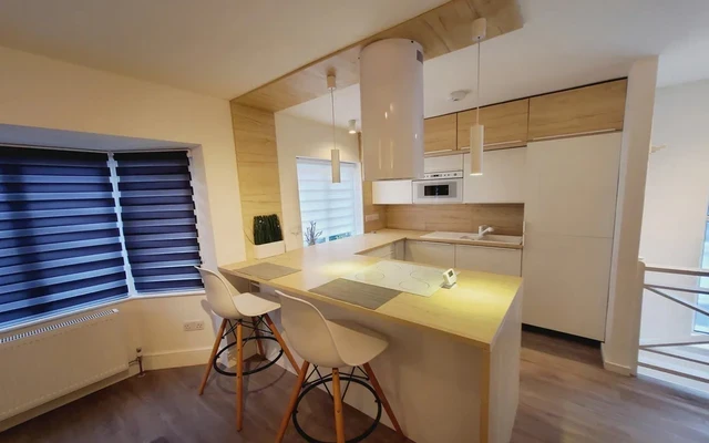 LH-Selborne Gardens - London student accommodation