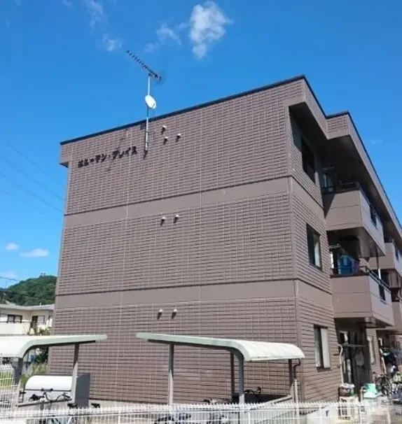ヒューマンプレイス 1階