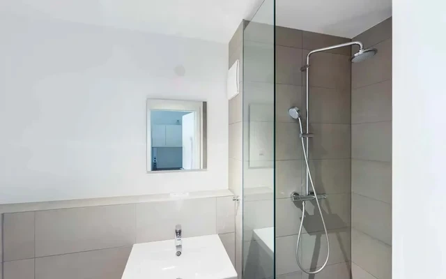 New Building: Furnished 1 room studio with elevator and balcony 3