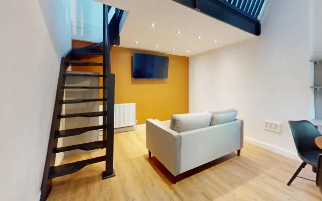  Flat 6, Wilmslow Road , M20 3NA 0