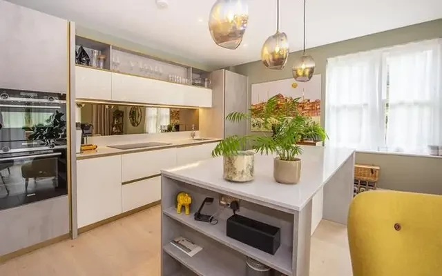 Atkinson Close, Wimbledon, London, SW20 0FA 3