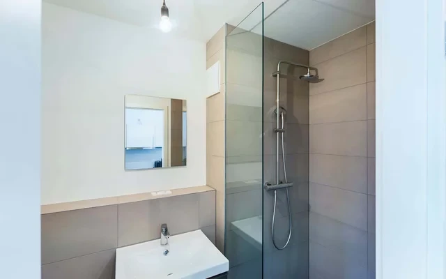 Furnished 1 room studio with elevator and balcony 1