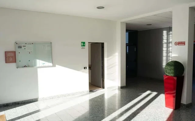 Ampio appartamento di 104 m² in via Fano, Milano 0