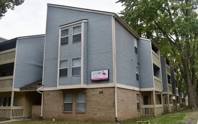105 N Busey, Urbana, IL 61801 0