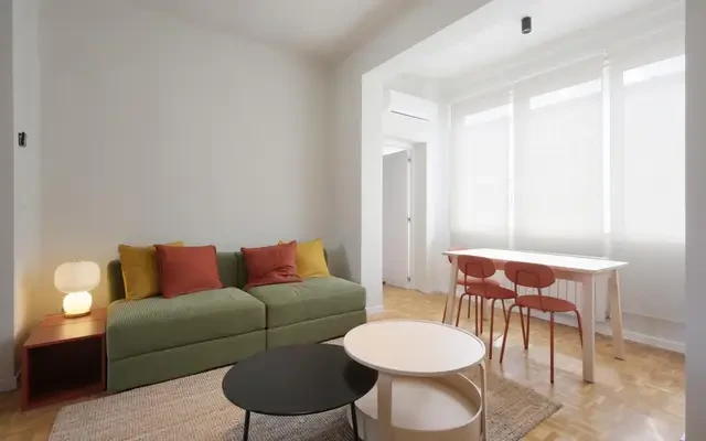apartment in Moscardo (Usera) 1