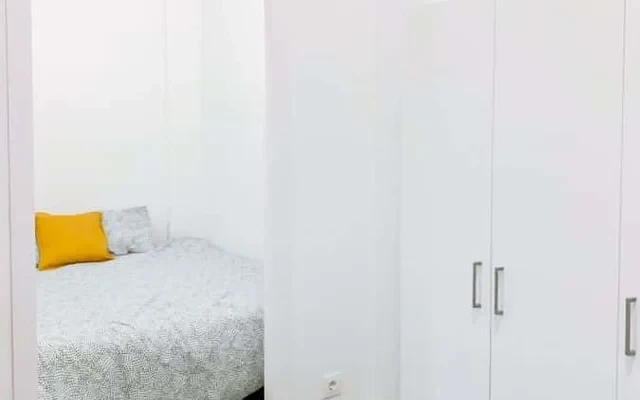Piso de 7 habitaciones en Ciutat Vella 0