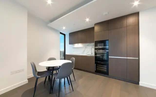 10 Park Drive, Canary Wharf, London, E14 9JX 1