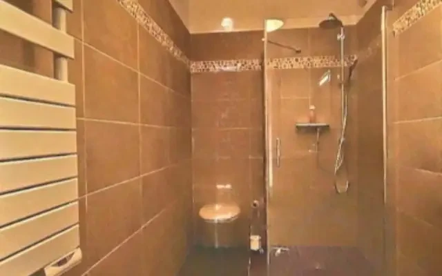 studio in 17th arrondissement 1