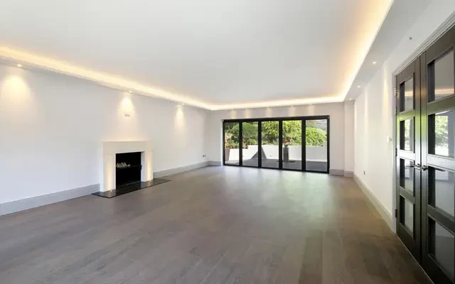 Long Bottom Lane, Seer Green, Beaconsfield, Buckinghamshire, HP9 2UL 4