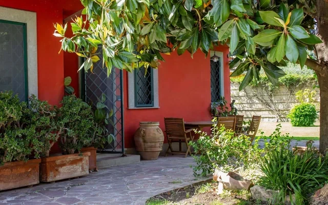 Villa con meraviglioso giardino Via Melani 6 posti letto - Infernetto 0
