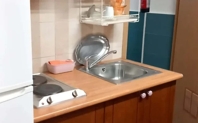 SE ALQUILA APARTAMENTO DE ESTANCIA TEMPORAL 2