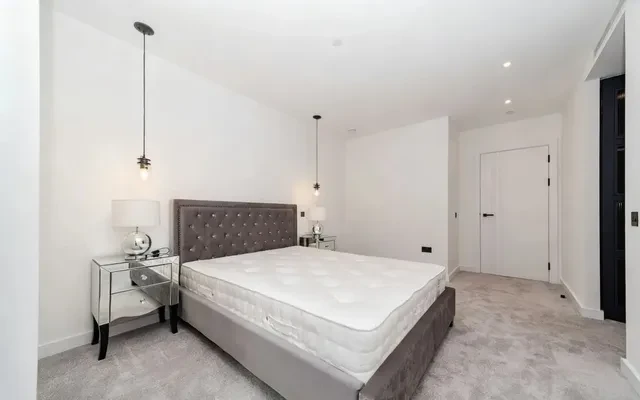 LH-1 Merino Gardens - London student accommodation