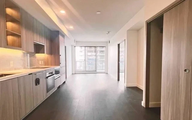 95 Mcmahon Dr 1