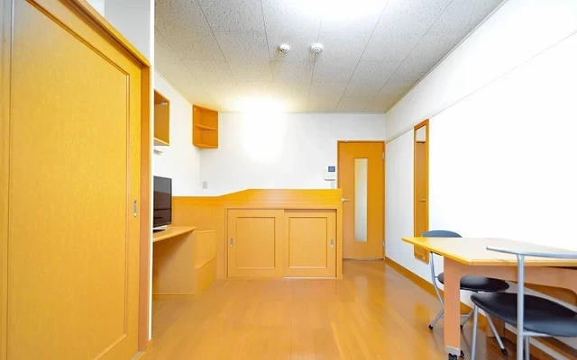 レオパレス黒坂 - Shinshiro student accommodation - 102号房间(带独立厨房)