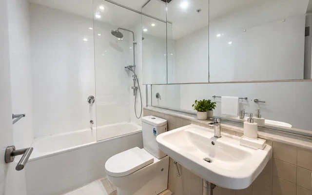 1 Brodie Spark Dr 2