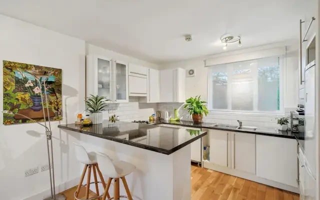 Tenby House, London, W2 6ED 2