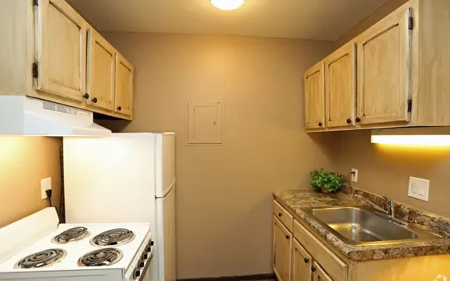 Allen House Apartments 2