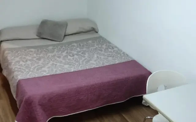 Spacious single bedroom in shared flat near the Universidad de Murcia: Campus de la Merced - Murcia student accommodation - Double bed