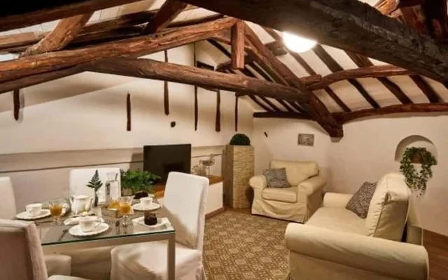 Apartment in Via Toledo, Napoli for 70 m² with 1 bedrooms 1