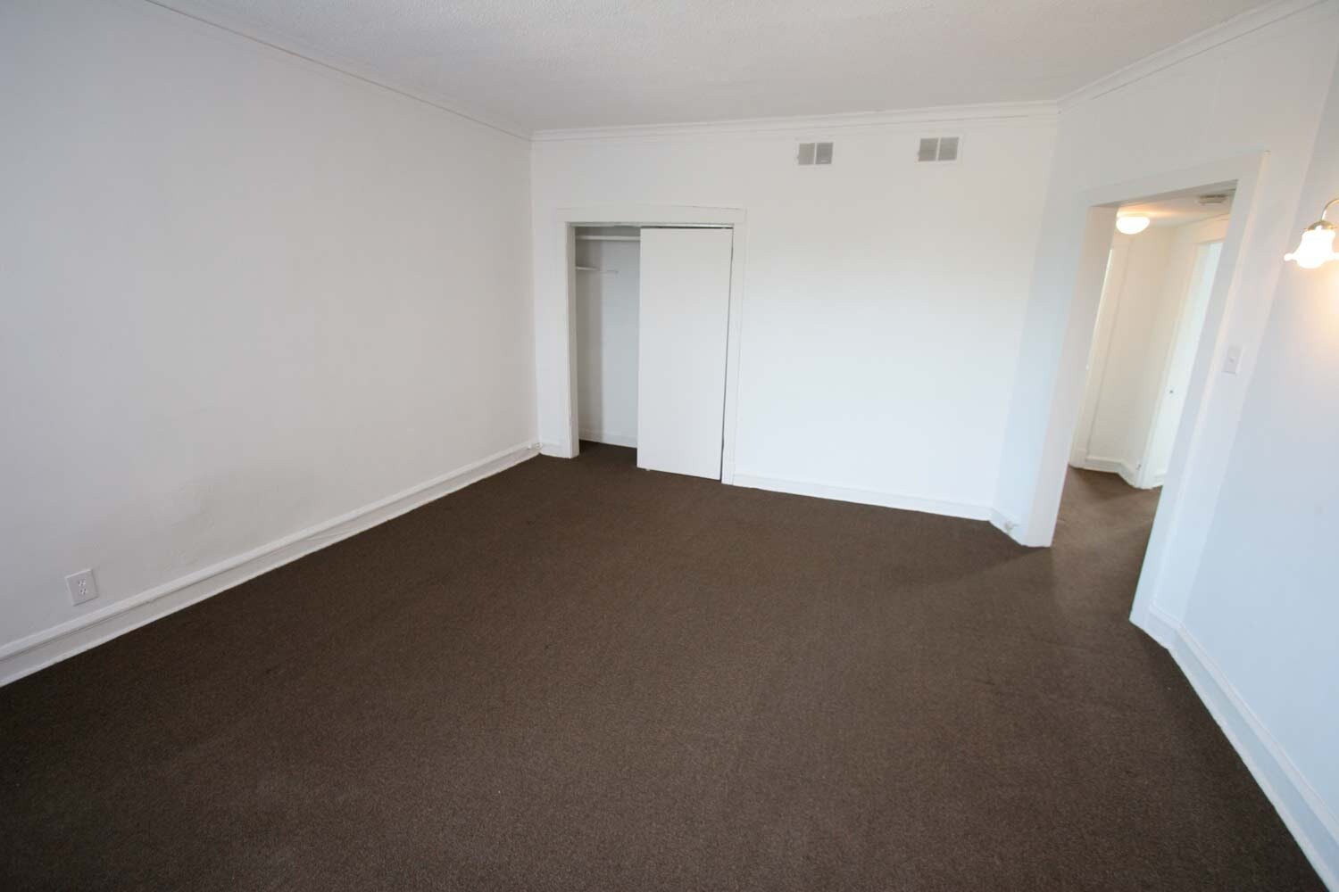 925 East 46th Street 3