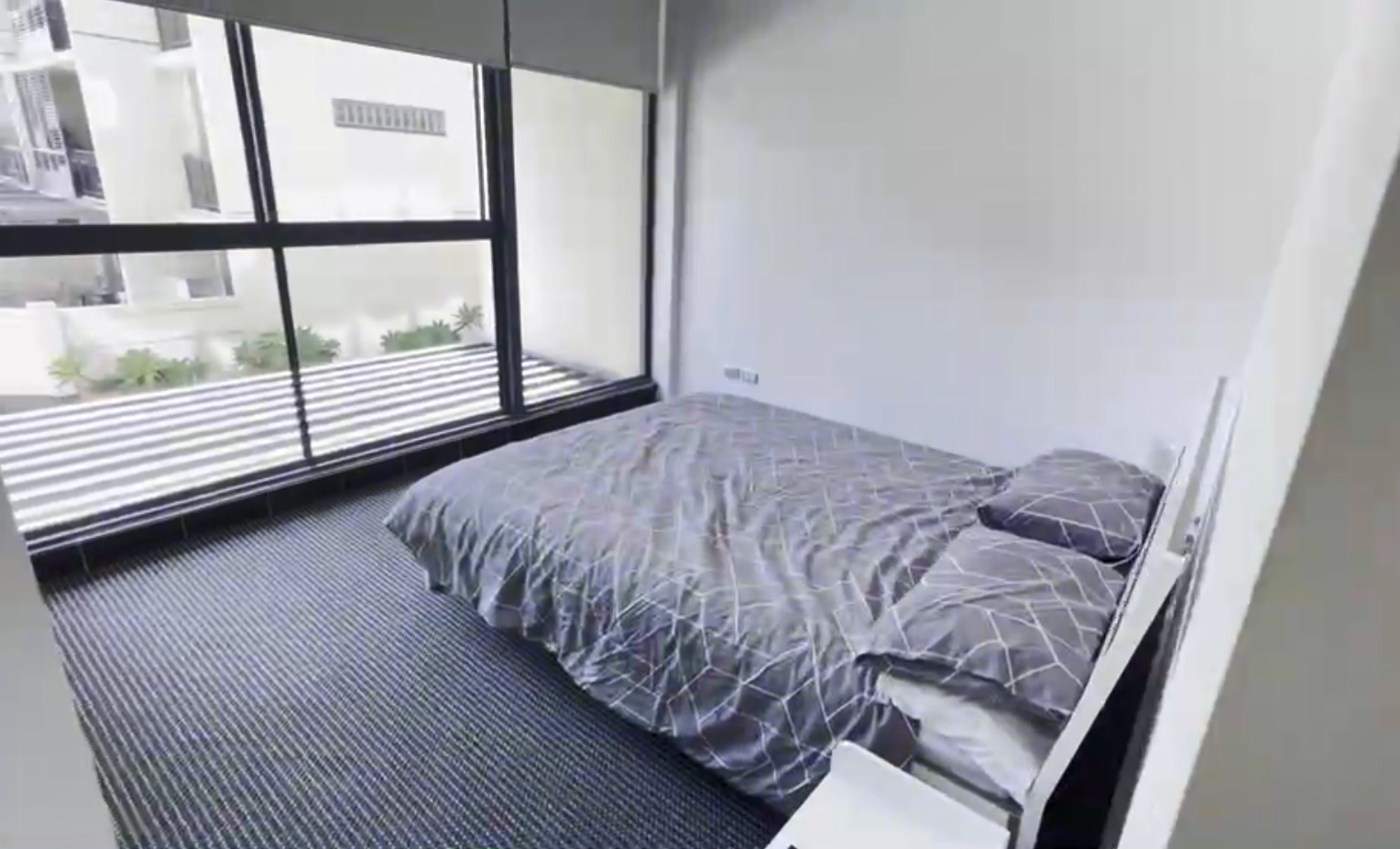 10 Lachlan Street Waterloo