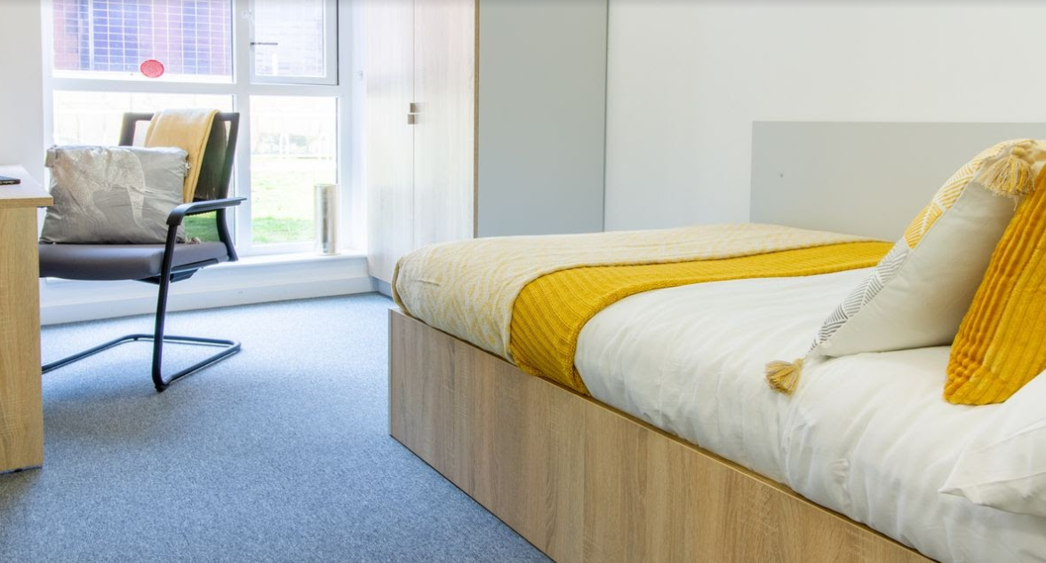 Large Premium En-Suite