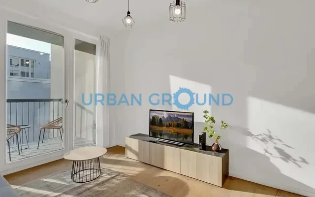 Reduced Rent - Furnished, luxury 2-room apartment with balcony in Prenzlauerberg 2