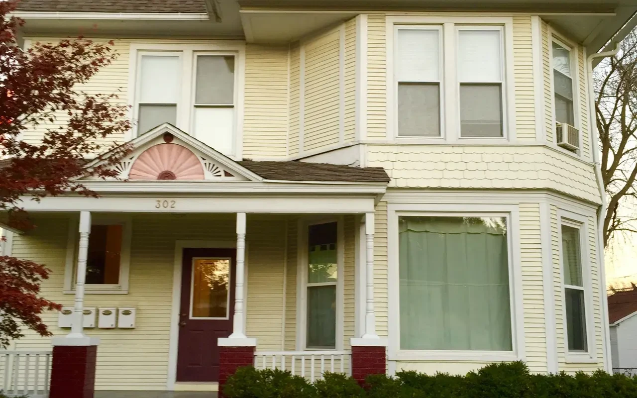 302 S. State St Champaign IL Champaign Apartment Rentals uhomes