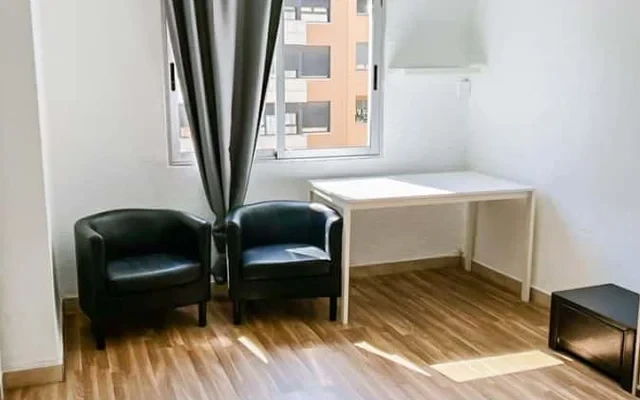 Piso de 4 habitaciones en El Pla Del Real 0