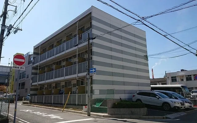 レオパレス西本町 0