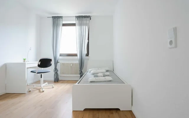 Koelner Landstrasse 352a - EG. Li (Maisonette) (Gigacube) 2