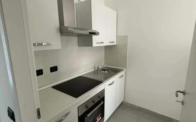 Monolocale con cucina separata - Via Milano, Corsico 1