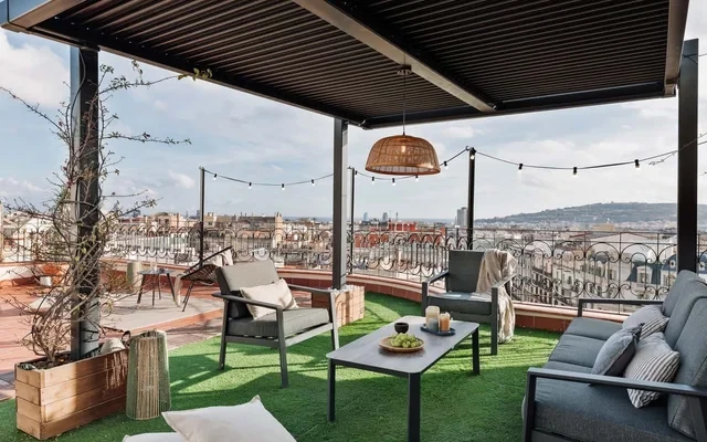 Tossa - 2 bedroom and terrace in Eixample Esquerra 2