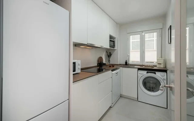 Atula - 3 bedrooms w/ balcony in Cuzco-Castillejos 2