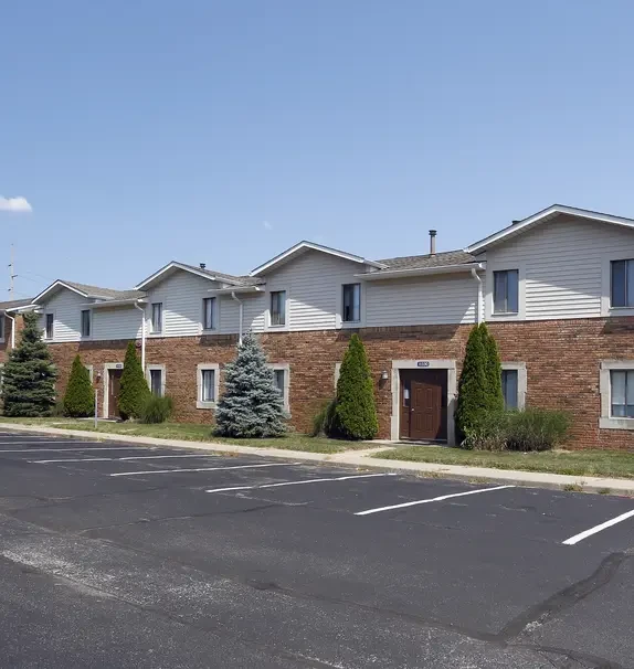 Knoll Ridge Townhomes & Apartments