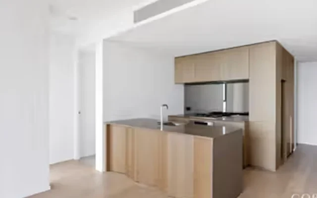 241 Harbour Esplanade 2