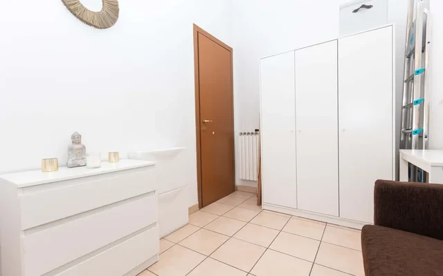 Appartamento in Via Caccialepori, Milano 3