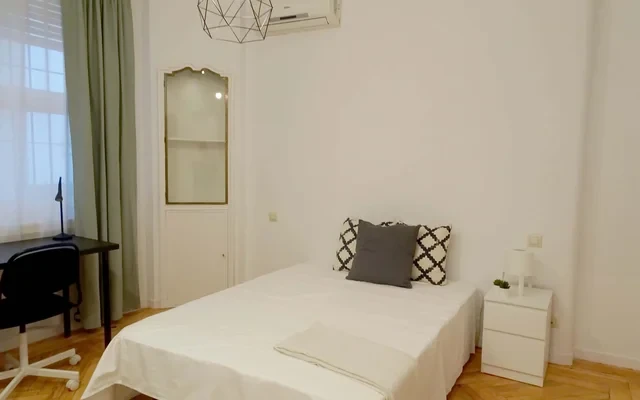Calle Miguel Ángel, 6 Madrid 2